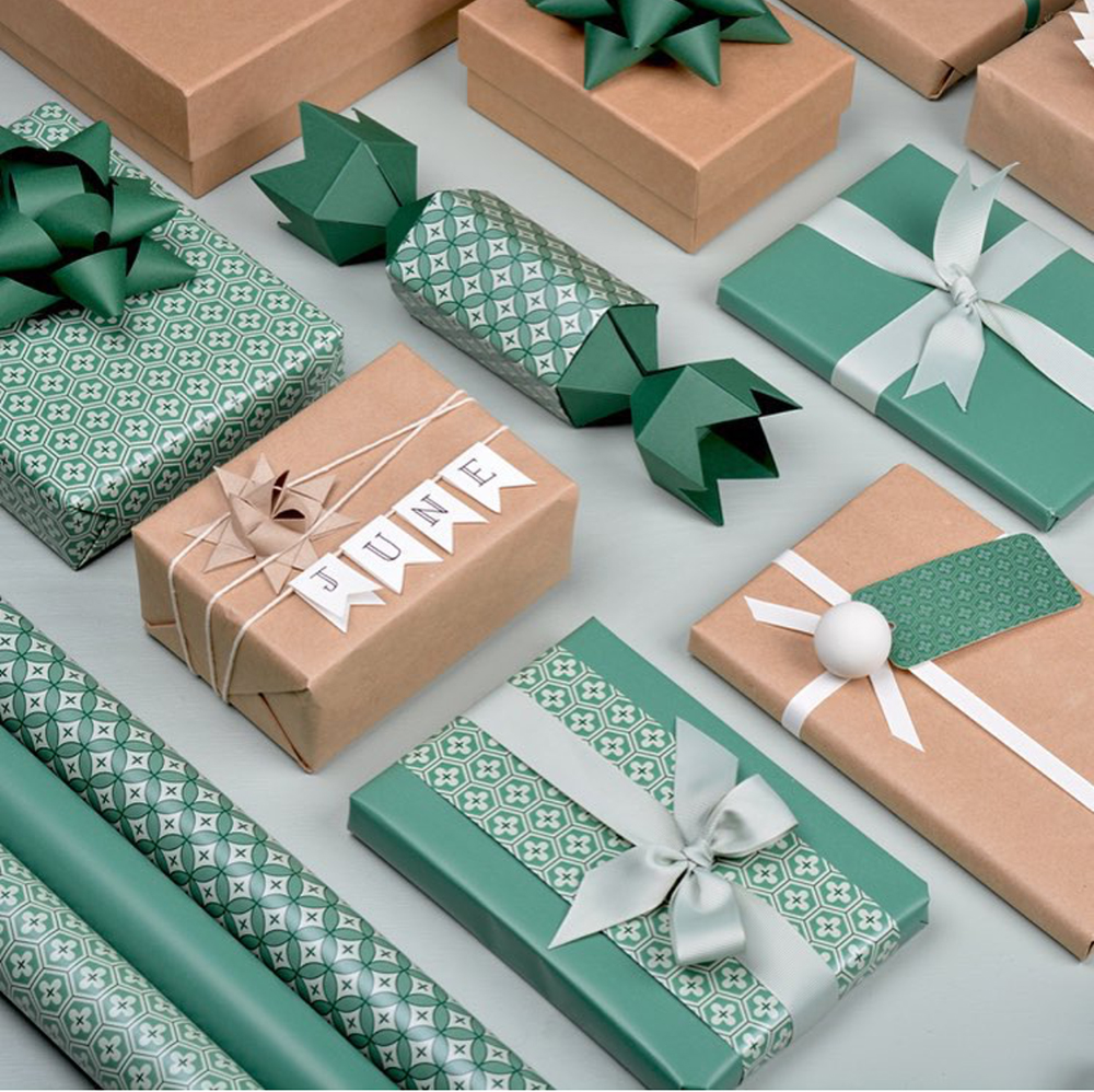 Holiday-Wrapping-Paper-Gift-Wrap-Ideas-Cool-1